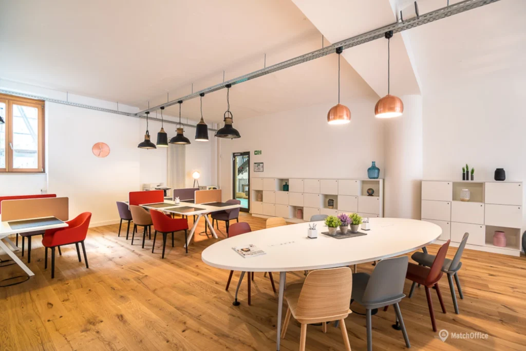 Warum investieren immer mehr Unternehmen in Coworking-Pässe für Mitarbeiter? 2 | gewerberaeume-frankfurt.de Coworking Spaces | gewerberaeume-frankfurt.de